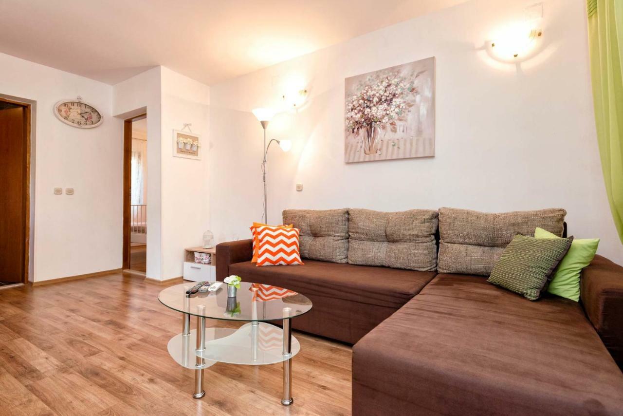 Apartmani Zlataric Stari Grad  Esterno foto