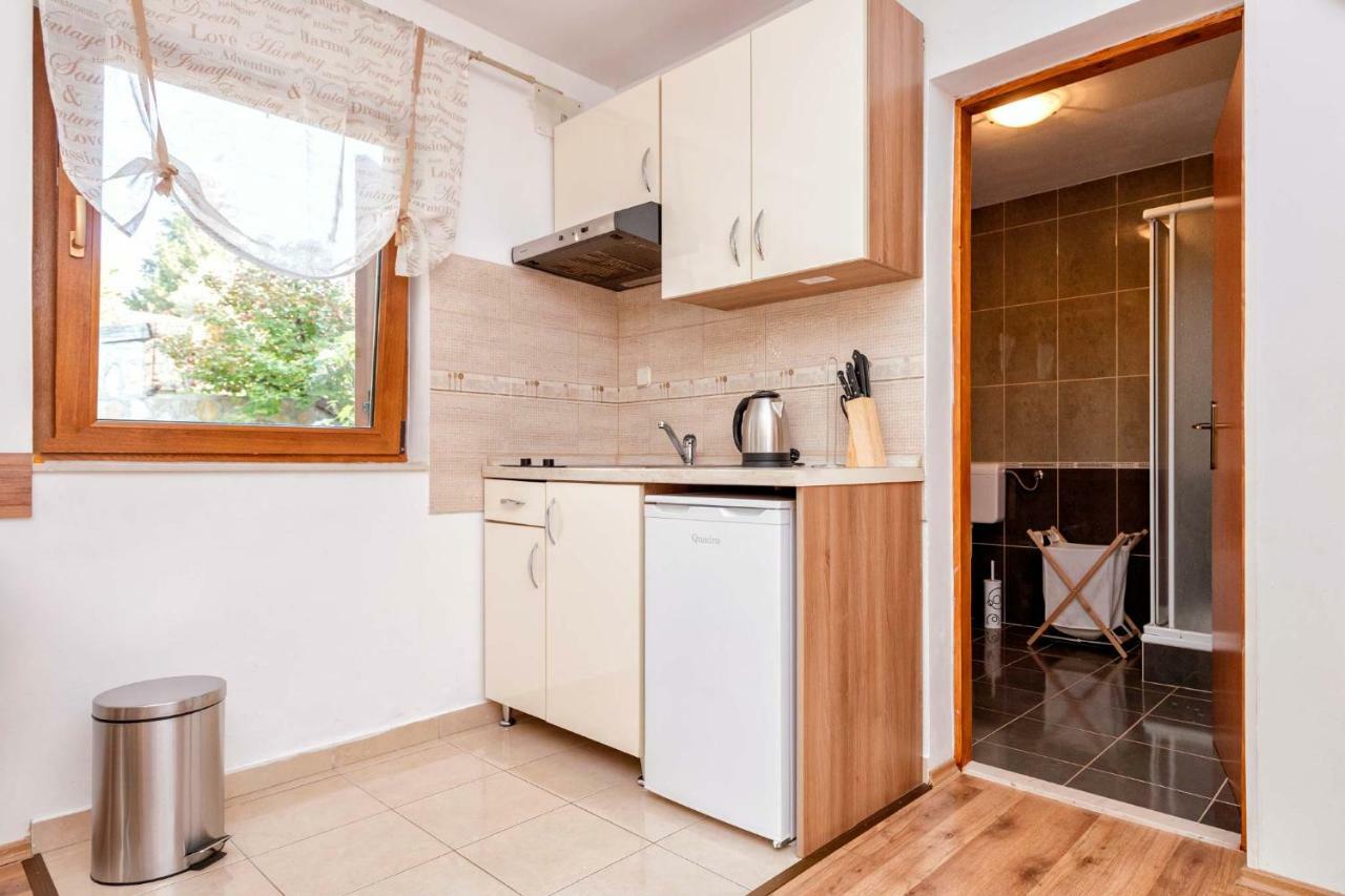 Apartmani Zlataric Stari Grad  Esterno foto