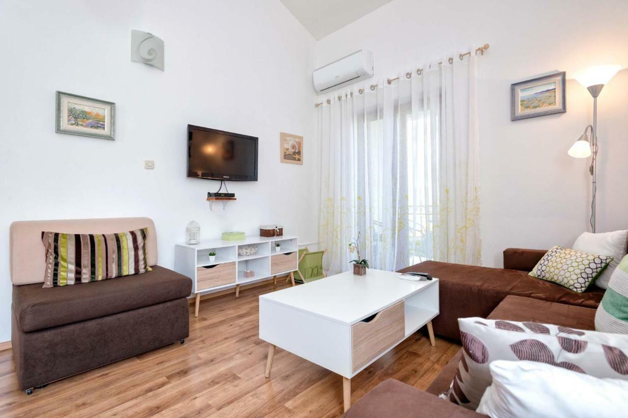 Apartmani Zlataric Stari Grad  Esterno foto