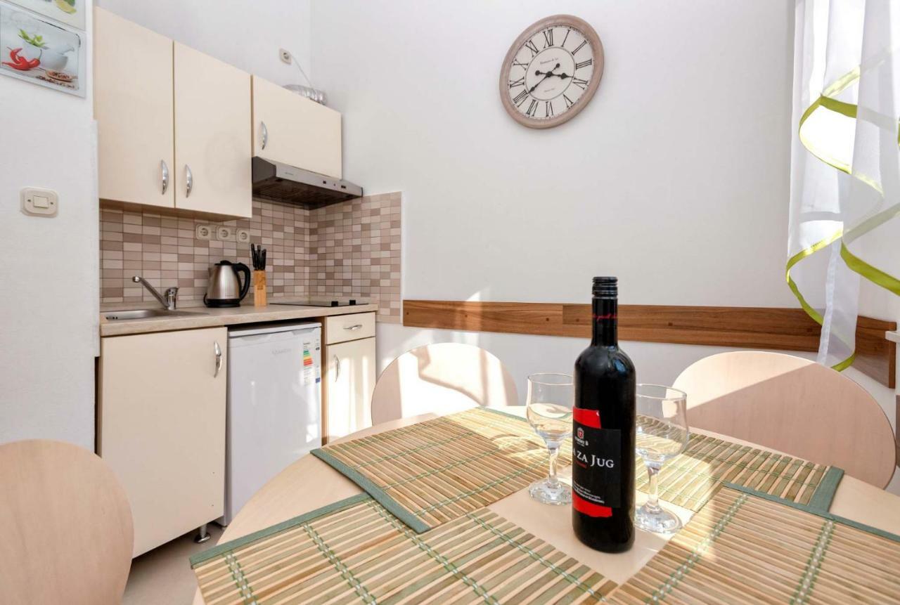 Apartmani Zlataric Stari Grad  Esterno foto