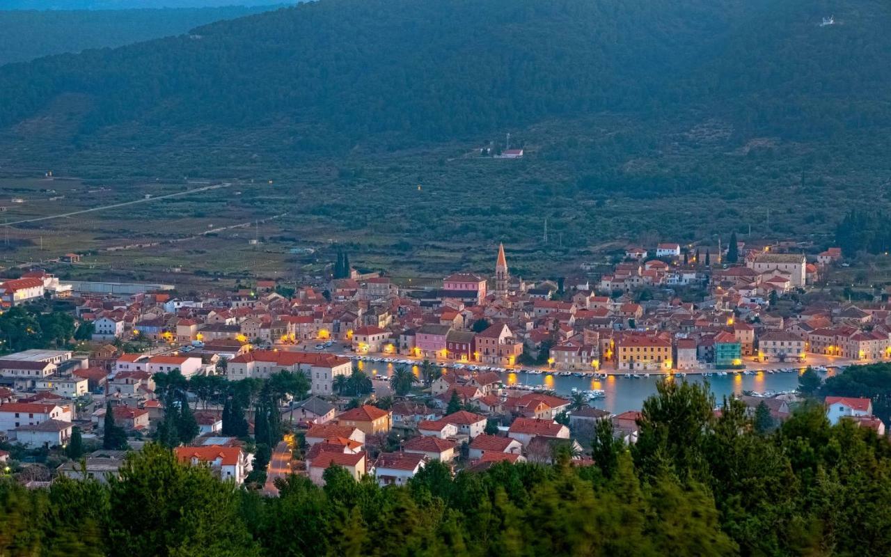 Apartmani Zlataric Stari Grad  Esterno foto