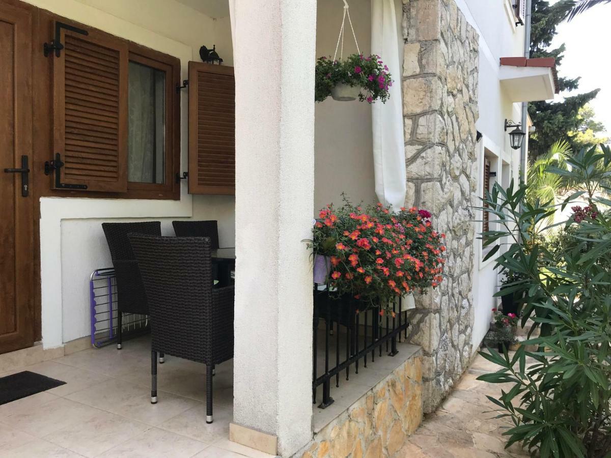 Apartmani Zlataric Stari Grad  Esterno foto